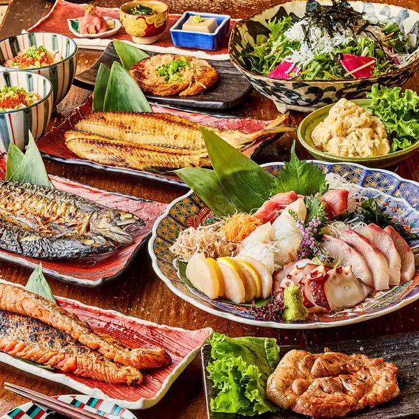 生ビールを含む飲み放題付コースは5000円(税込)からご用意。ご予算等もお気軽にご相談ください