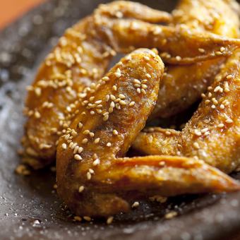 名古屋コーチン手羽先の唐揚げ【2本】