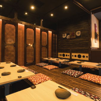 Private rooms are available for groups to feel safe.It's the perfect space for various events, such as reunions and company parties!