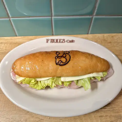 クリームチーズ生ハムサンド
