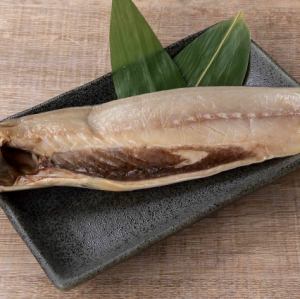 鯖魚（半條）/柳葉魚（3條）