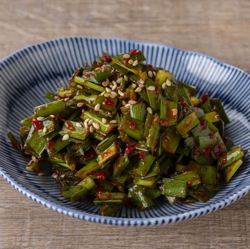 Raw chive kimchi
