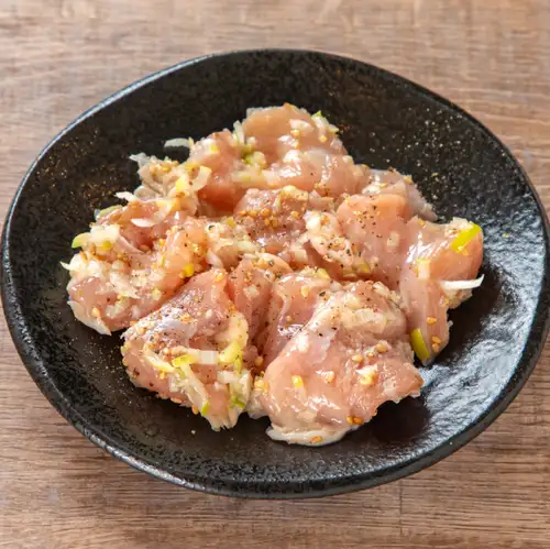 もも　(秘伝醤油/ ニンニク味噌)