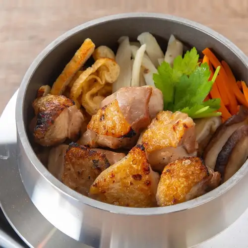 炭火焼き 鶏五目釜飯