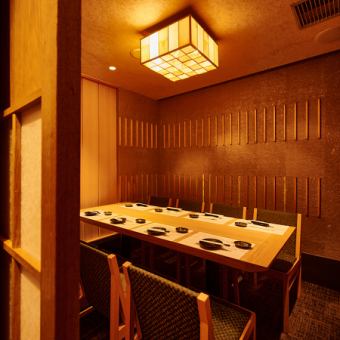 記念日やデートなどでお使い頂けるカップルシート雰囲気を大事にしたお部屋で幅広い年代層に支持を受けており、様々なシーンで活躍しております♪ランチ、カフェ、ディナーと時と共に変わりゆく奥羽本荘の姿をお楽しみ下さい♪※写真はイメージとなります。