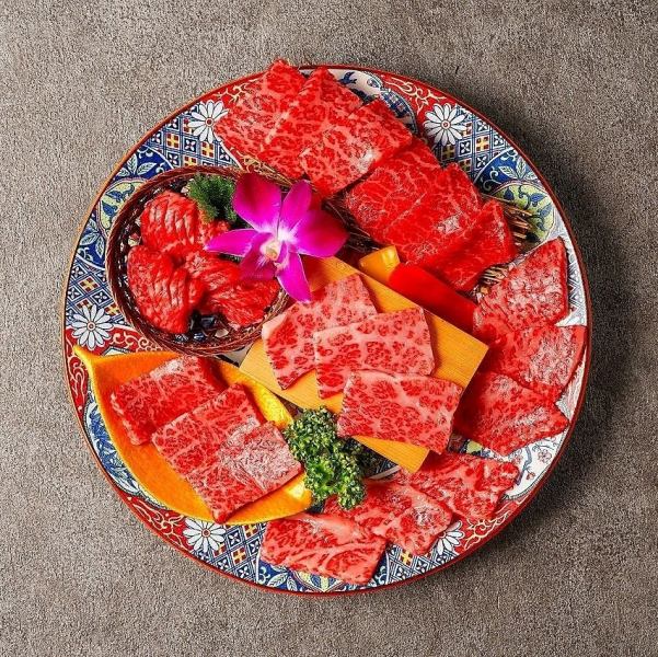 和牛一頭の魅力を一度に！味・食感・風味の違いを楽しむ盛り合わせ【和牛七種盛り合わせ 2人前】