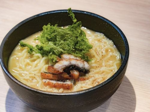 鰻パイタンラーメン