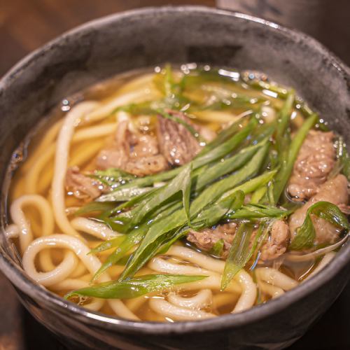 【旨味が凝縮】地元京都の九条ネギたっぷり◎特製牛すじうどん