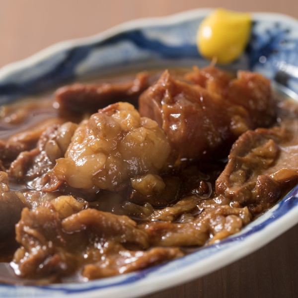 Slowly simmered for a rich flavor♪ Izakaya's "Japanese beef stew" 605 yen (tax included)