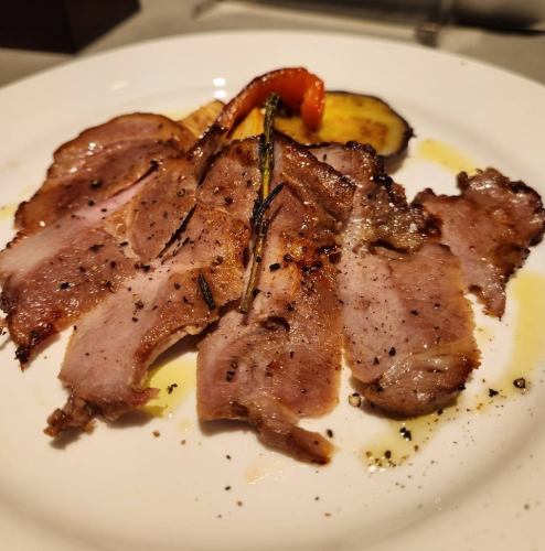 鹿児島県産“黒豚”肩ロースのアリスタ