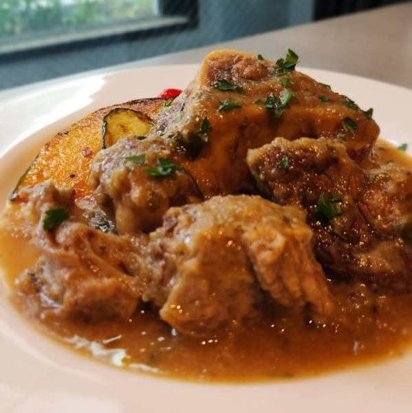 オッソブーコ～骨付き子牛スネ肉の煮込み～