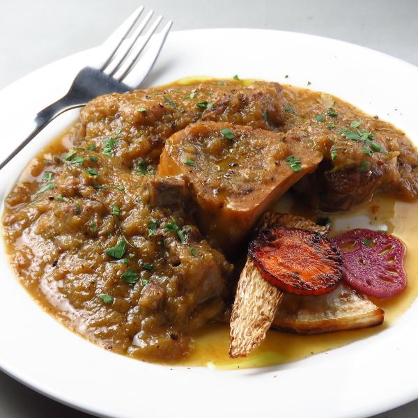 オッソブーコ～骨付き子牛スネ肉の煮込み～