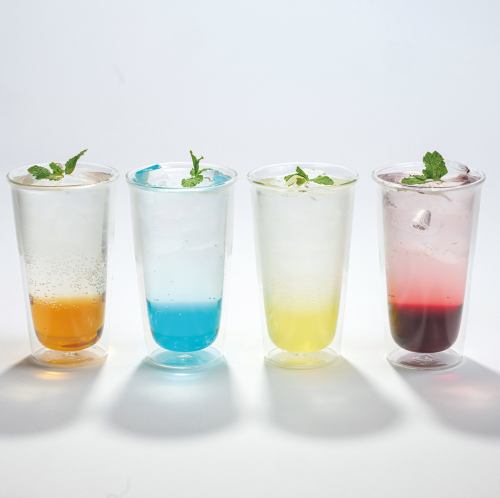 【乳清飲料】在表參道店非常受歡迎！這款飲品有你喜歡的顏色，也是應援偶像的熱門選擇！