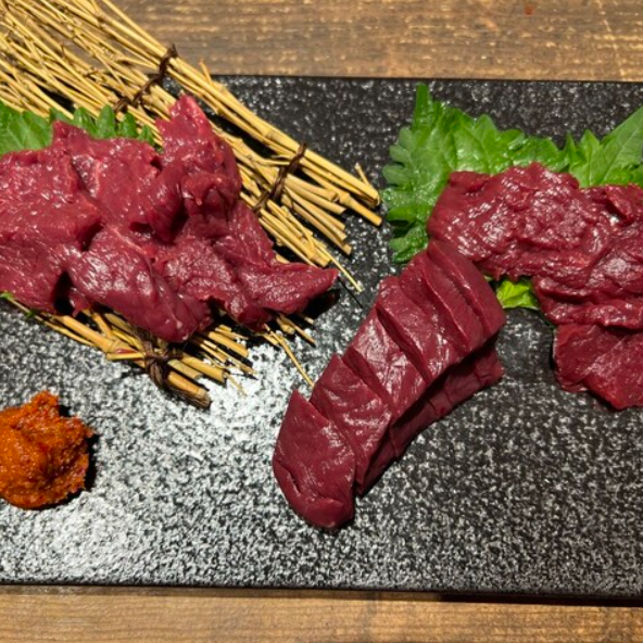 馬刺しの三点盛り