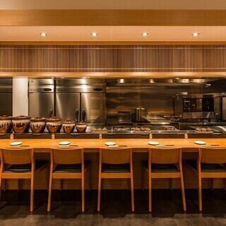 Lunchtime seating reservation set menu: 2500 yen (includes drink and dessert)