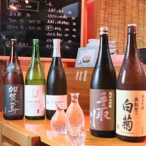 We offer carefully selected sake that goes well with your dishes, such as local sake and shochu!