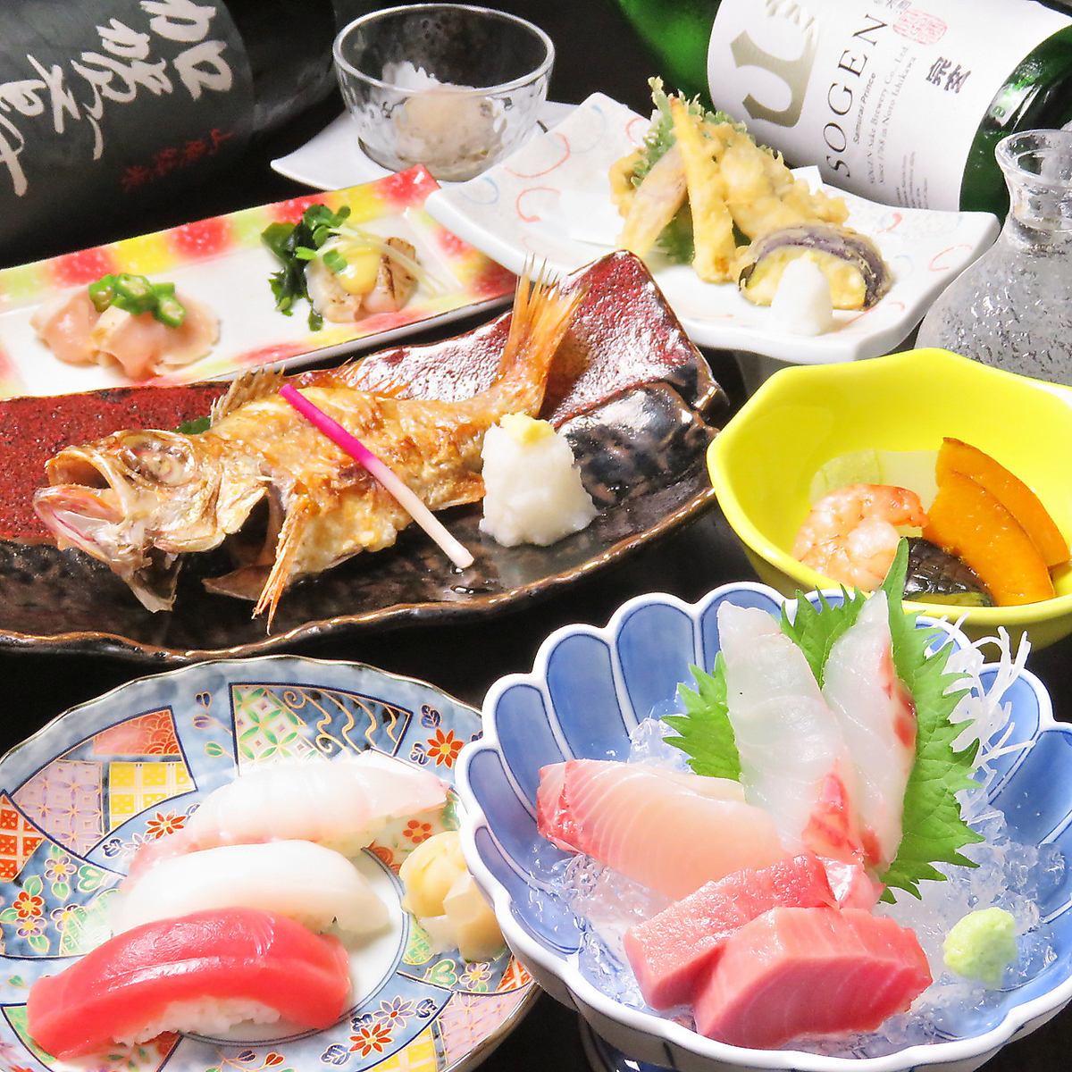 Have a fun party with fresh seafood, local cuisine, and delicious local sake! Banquets can accommodate up to 50 people (private rooms available)