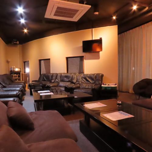 カラオケ付きの完全個室