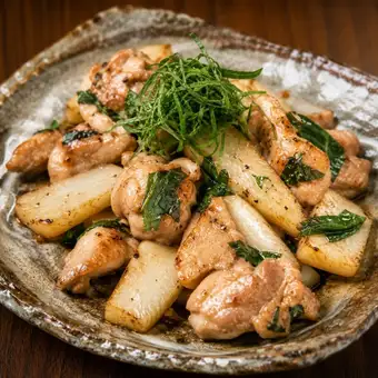 奥美川鸡肉山药炒紫苏叶