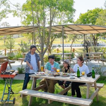 【BBQカジュアルプラン】ボリューム満点のBBQプレートの大満足セット！ソフドリ90分飲み放題付♪