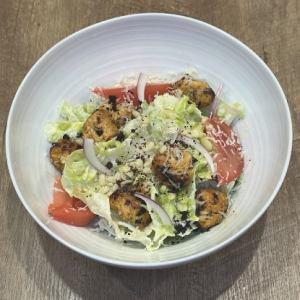 グリルチキンのシーザーサラダ
