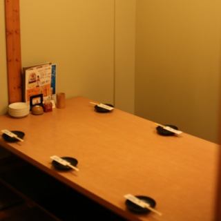 We have clean and spacious tatami seats available! Please stretch your legs and enjoy your meal slowly♪