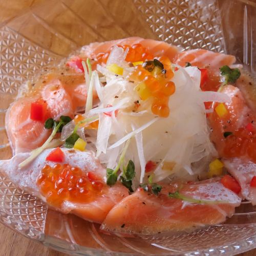 生サーモンのカルパッチョ