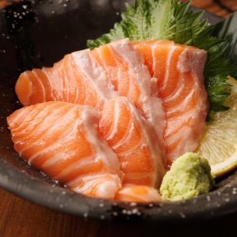 生サーモンの刺身