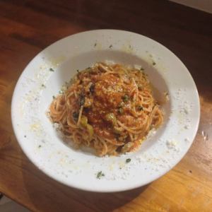 アンチョビとオリーブ・ケッパーのトマトソース