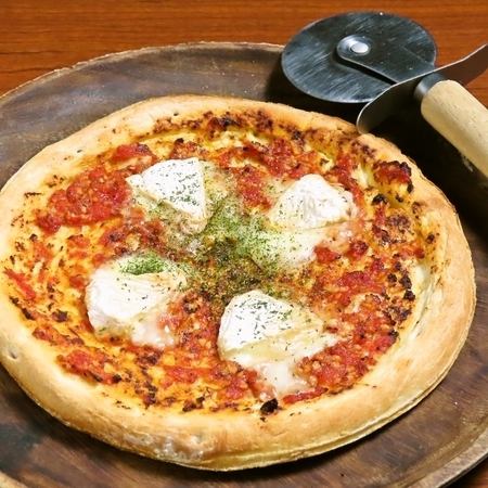 カマンベール　マルゲリータピザ