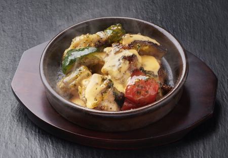 チキンと野菜のバジルチーズグリル