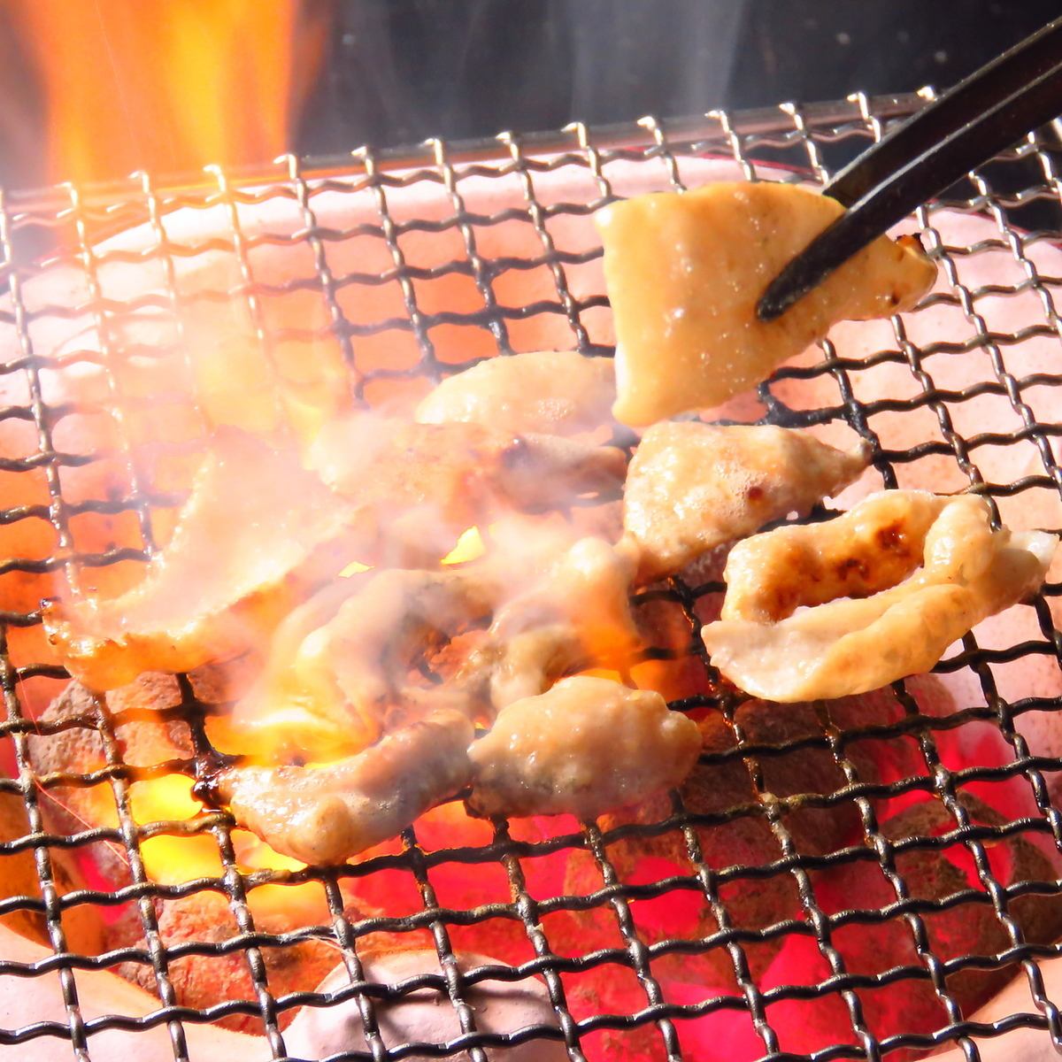 昼飲みで楽しめる！土日祝は12時～営業しております。