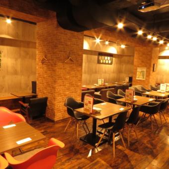 All 65 seats, reserved from 30 people ♪ Up to 60 people.Up to 70 people when standing.Even a large number of people can have a drinking party ◎ In addition, a fashionable hideaway Italian bar has appeared ★ Please enjoy delicious food and sake while relaxing and enjoying the atmosphere of the bar ♪