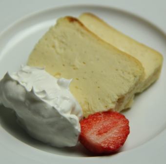 Soft and melty cheesecake