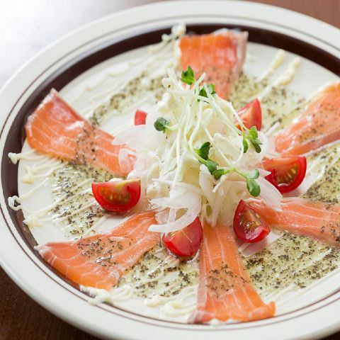 イチ・ニ・サーモンカルパッチョ