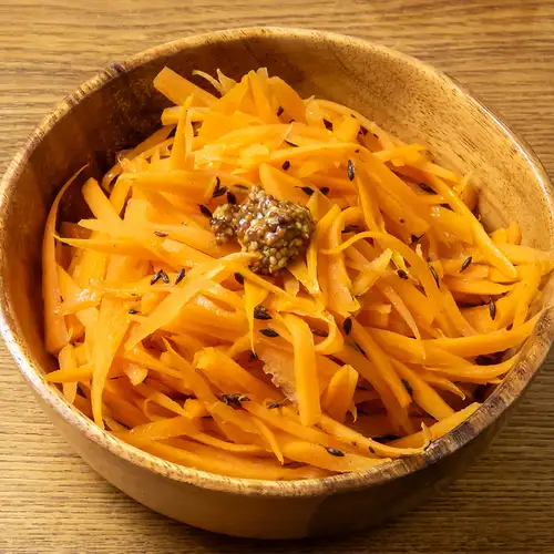 Carrot salad with spiced oil