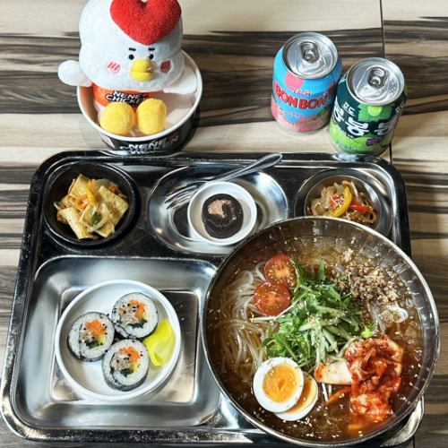 平日11::00~14:00はランチタイム!