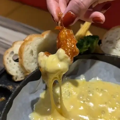 UFO Shrimp Fondue (12 pieces)