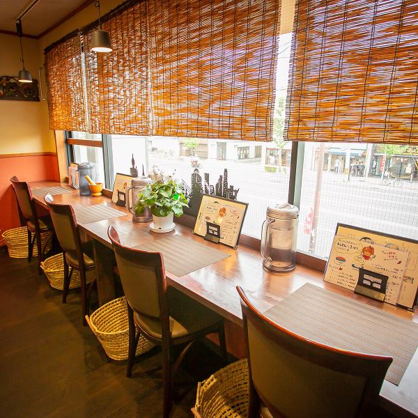 [Counter seat: 1 person x 4 seats] One person is welcomed ☆ You can enjoy our specialty dishes slowly ♪ We also have alcohol, so please drop in at the end of the company.