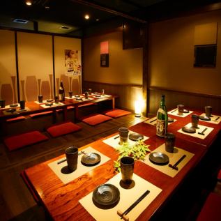 The tatami room that is perfect for a banquet is a space full of Japanese atmosphere.Please use it for banquets in groups.