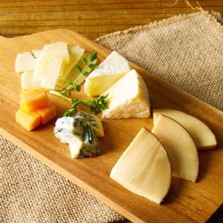 Carefully selected! Cheese platter