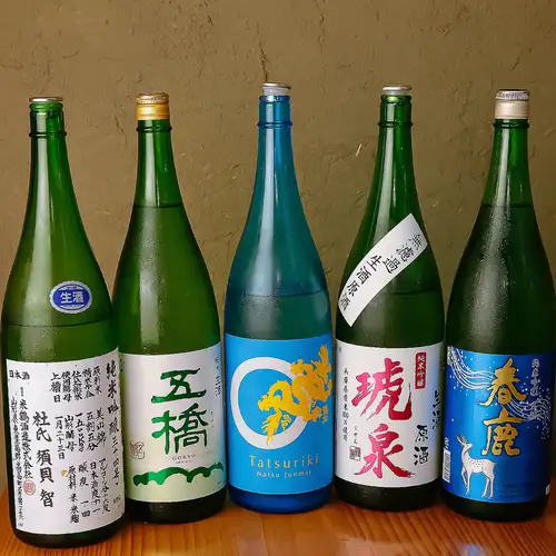 常時8種~の日本酒を堪能