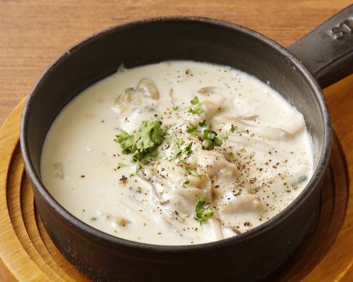 Chicken and mushrooms boiled in Gorgonzola cream