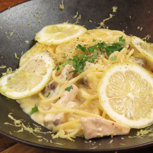 Marlin cream pasta with pesticide-free lemon