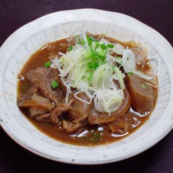 Nagoya specialty red miso beef tendon stewed on bank