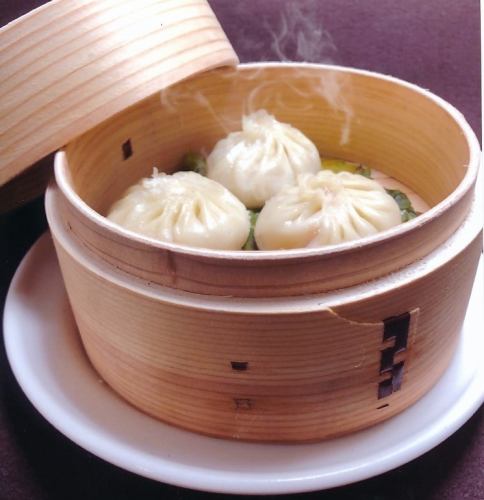 ● Nagoya Cochin Xiaolongbao Our dim sum master is hand-crafting