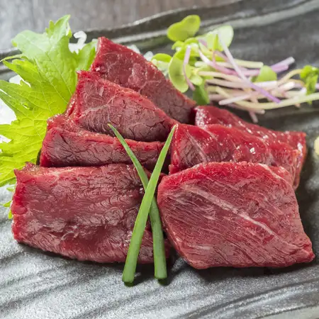 生马肉刺身