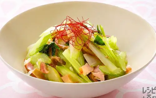 芹菜和腌芥菜