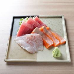 刺身の盛り合わせ