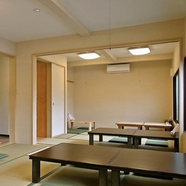 [Recommended for banquets] The beautiful and spacious hall can accommodate up to 30 people.Recommended for various occasions such as class reunions, year-end parties, welcome and farewell parties, etc. There are various course meals with all-you-can-drink.